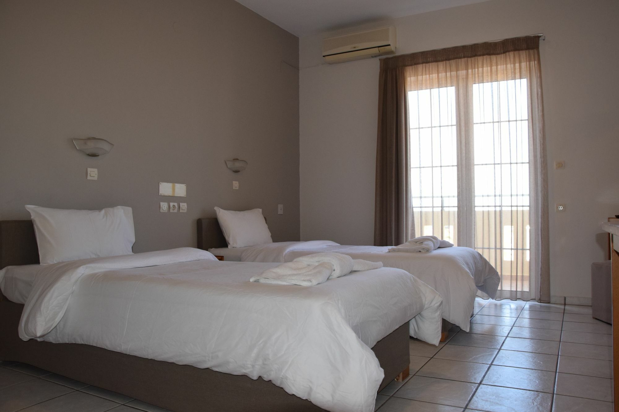 Amaryllis Apart Otel *